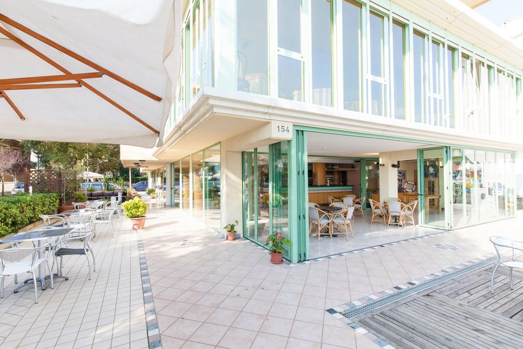 Hotel Palos Rimini Kültér fotó